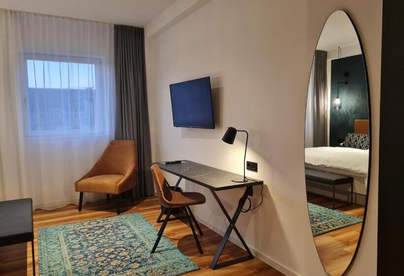 Standard-huone, Internationales Studierenden