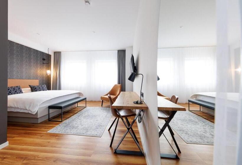 Standard-huone, Internationales Studierenden