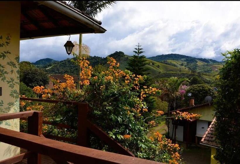 标准工作室, Pousada Bolo Húngaro