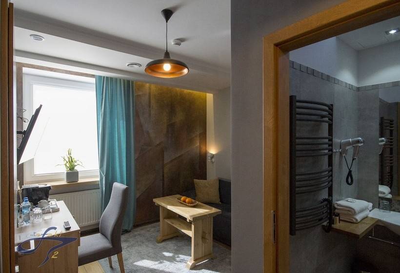 استودیوی استاندارد, Apartamenty Efekt 72