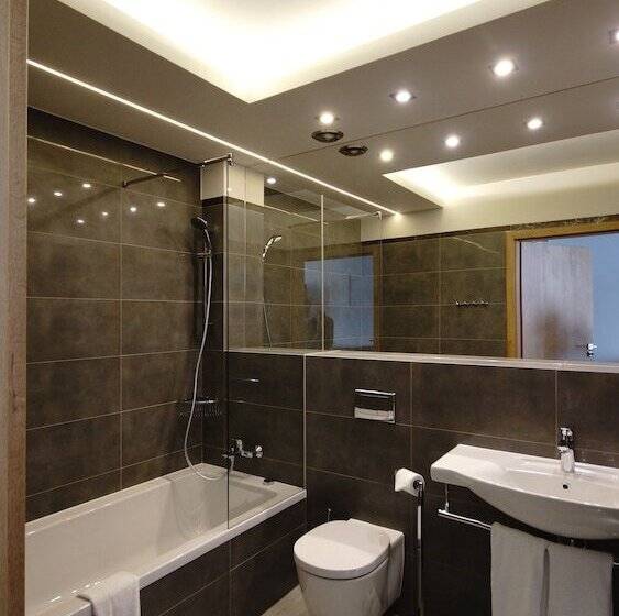 استودیوی استاندارد, Apartamenty Efekt 72