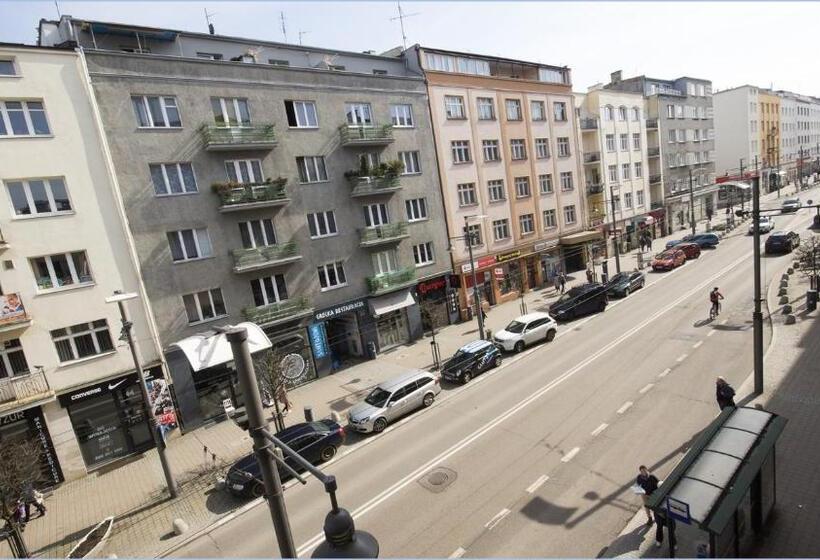 استودیوی استاندارد, Apartamenty Efekt 72