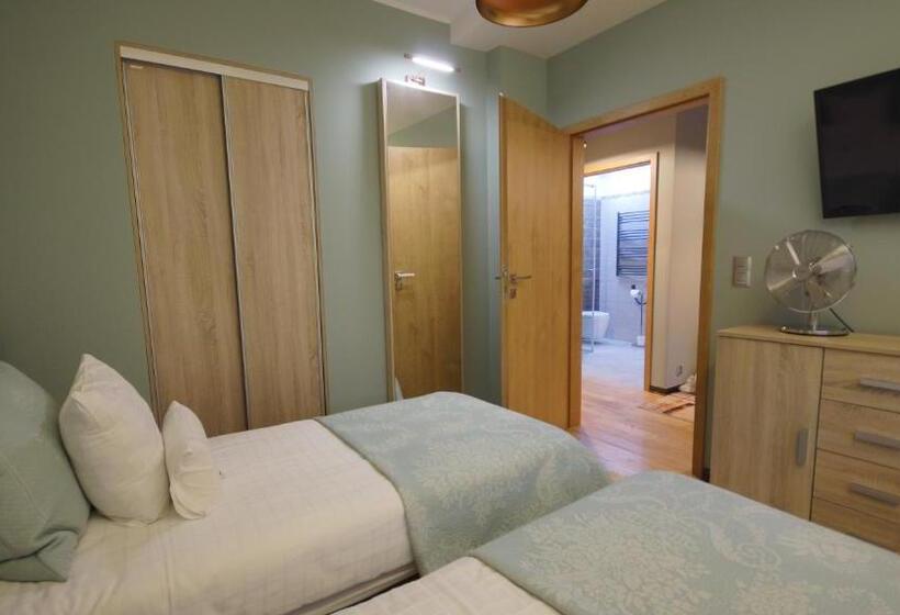 استودیوی استاندارد, Apartamenty Efekt 72