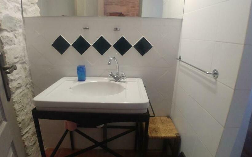 Семейный Номер, Albergue El Condor