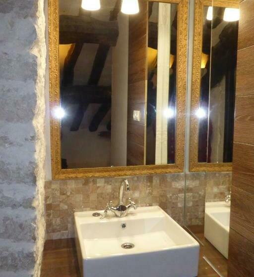 Семейный Номер, Albergue El Condor
