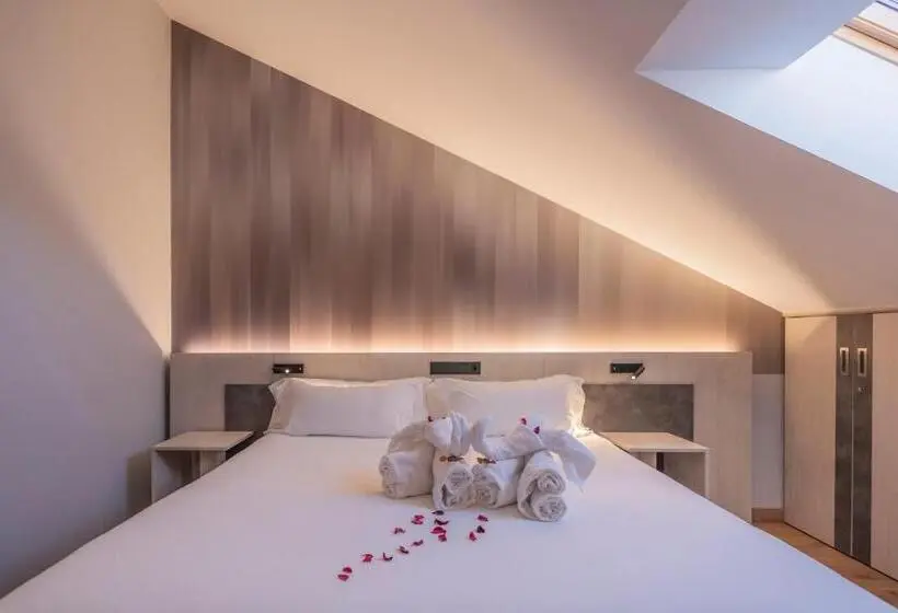Cameră Deluxe, Neru Con Encanto