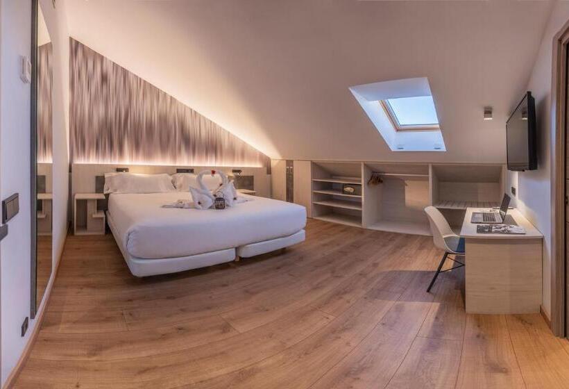 اتاق لوکس, Neru Con Encanto