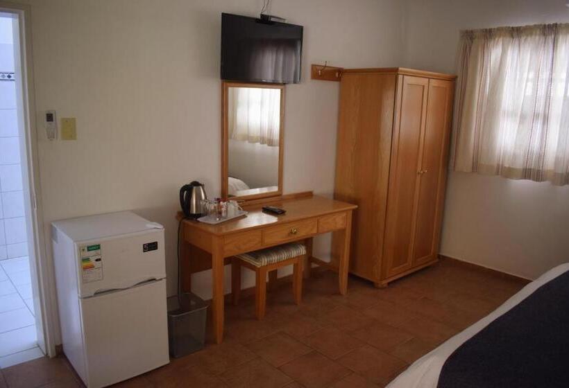 Deluxe Kamer, Central Hotel Omaruru