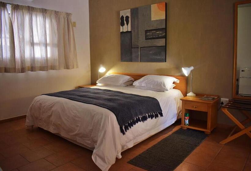 اتاق لوکس, Central Hotel Omaruru