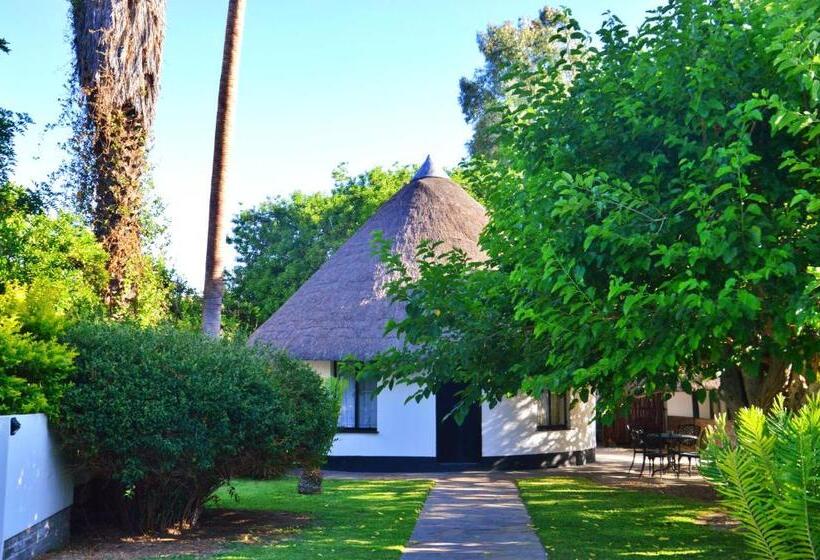 Standaard Driepersoonskamer, Central Hotel Omaruru