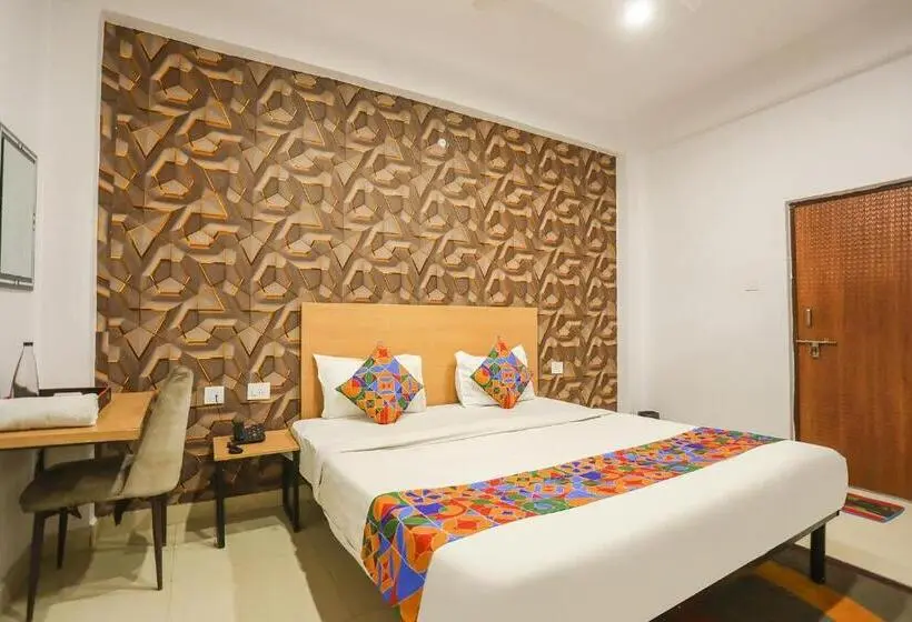 デラックスルーム, Fabhotel Pranjul Inn