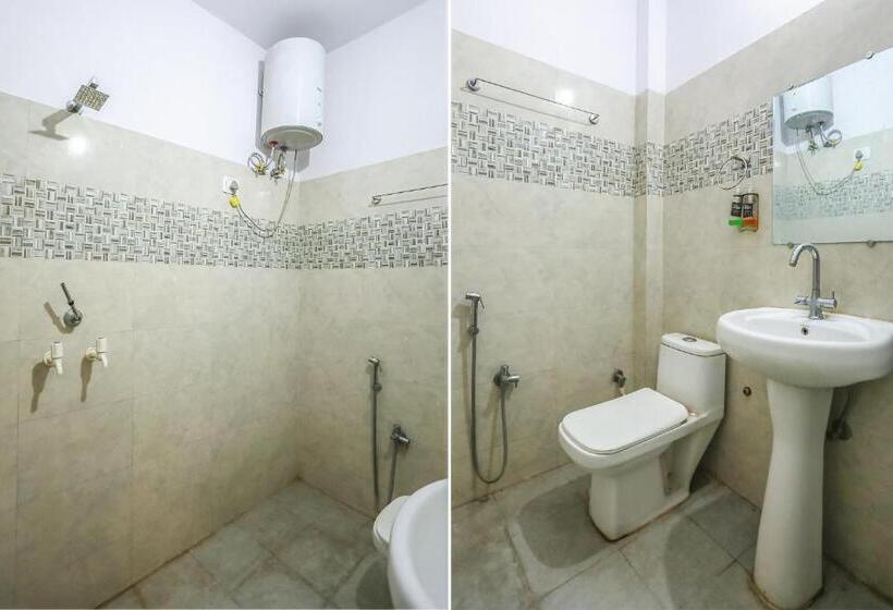 سوییت, Fabhotel Pranjul Inn