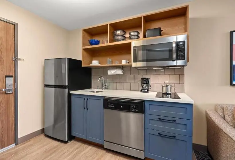 スタンダードスタジオ, Candlewood Suites Sumner Puyallup Area, An Ihg