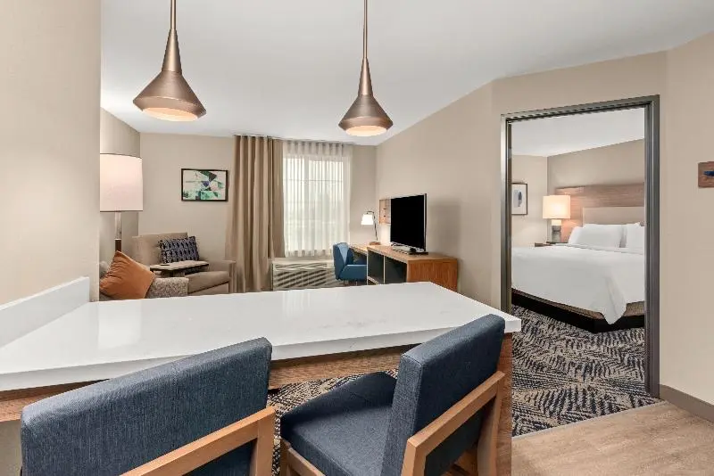 キングサイズベッドのスイートルーム, Candlewood Suites Sumner Puyallup Area, An Ihg