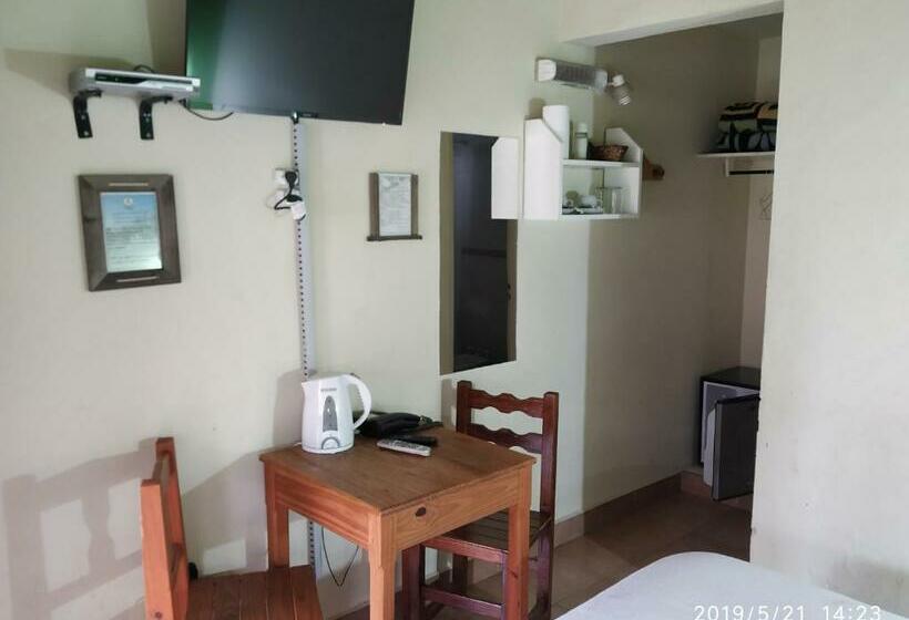 اتاق استاندارد, De Campo