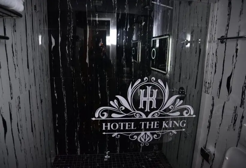 اتاق استاندارد با بالکن, The King Resort