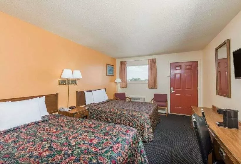 スイート, Knights Inn   Chanute