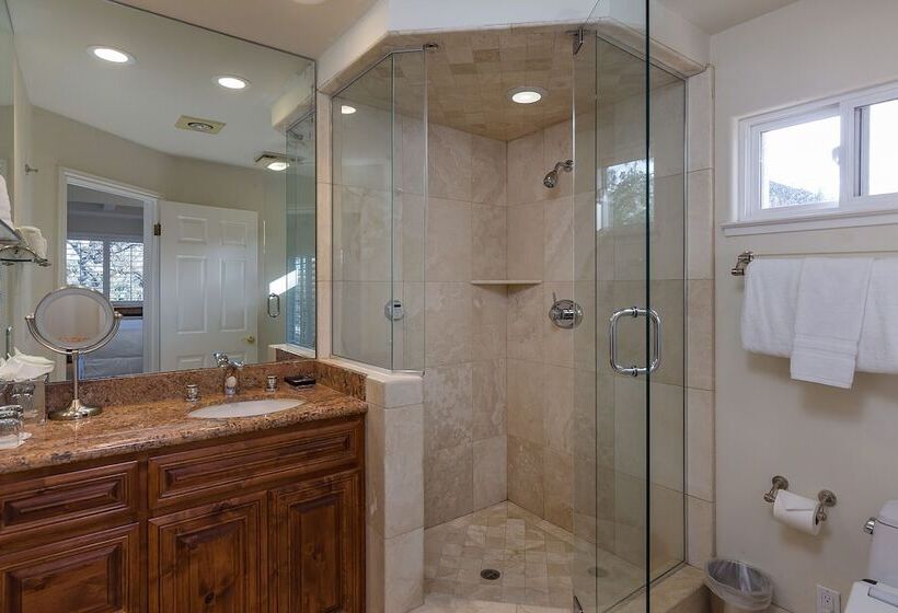 Бунгало Deluxe, Saratoga Oaks Lodge