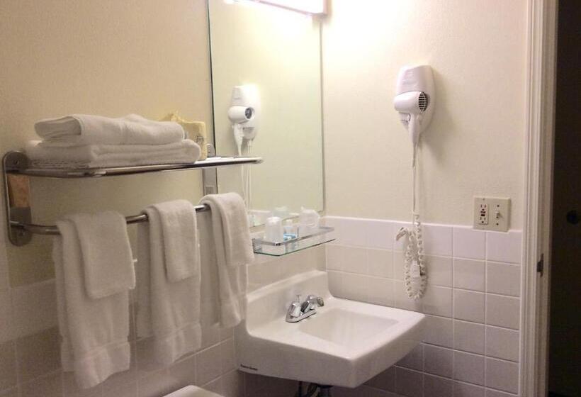 Номер Deluxe, Shelikof Lodge