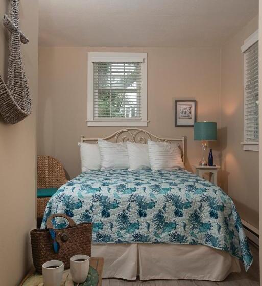 غرفة أساسية, Ship S Knees Inn