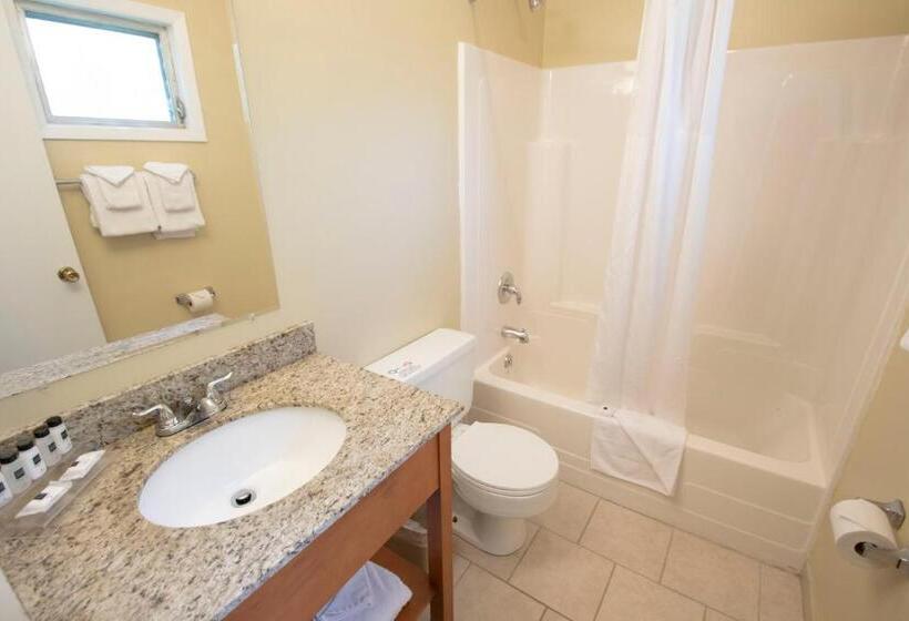 标准间, Scotty's Lakeside Resort