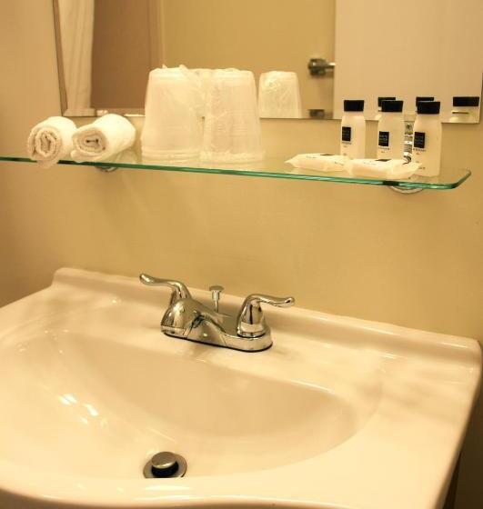 标准间带双人床, Scotty's Lakeside Resort