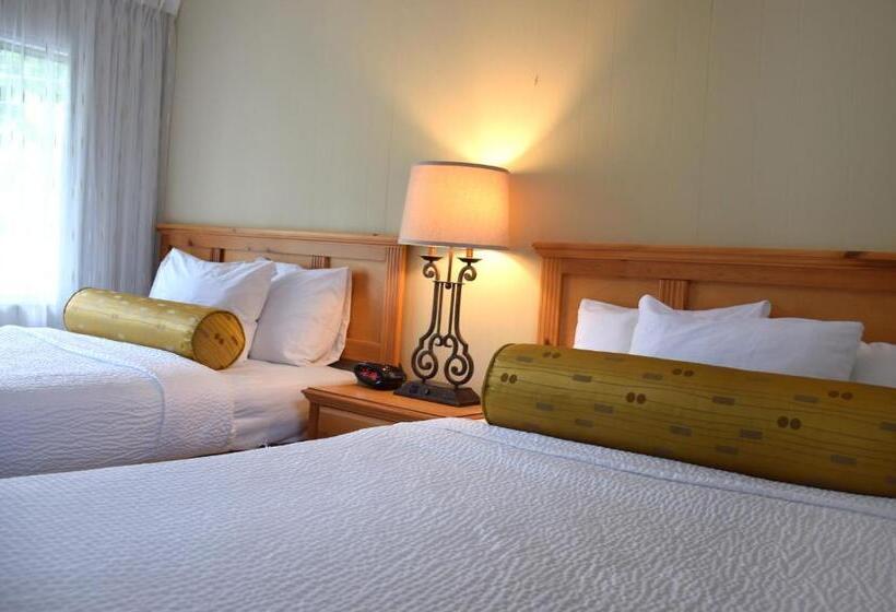 家庭套房, Scotty's Lakeside Resort