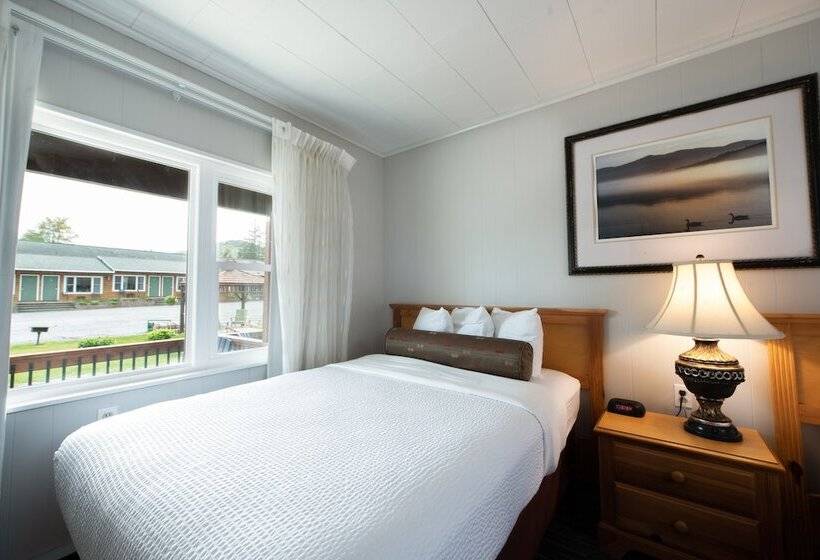 标准工作室, Scotty's Lakeside Resort