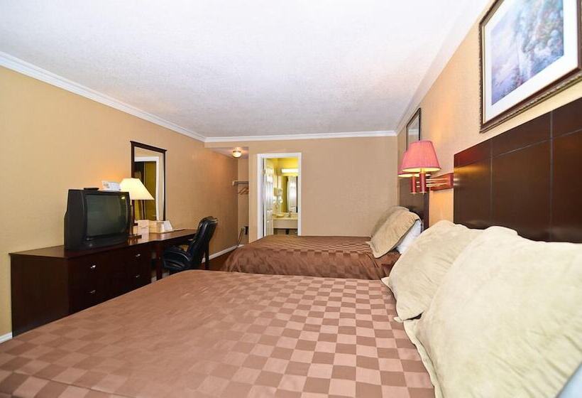 Номер Стандарт, Santa Clarita Motel   Near Six Flags Magic Mountain   Valencia