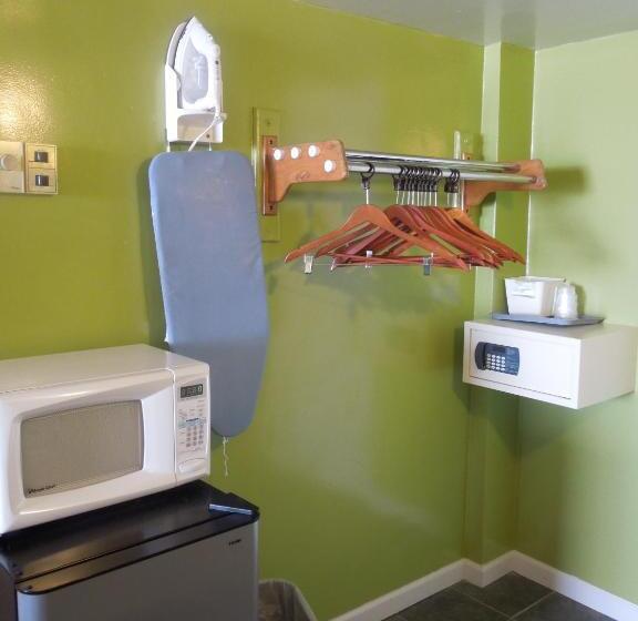 اتاق استاندارد با چشمانداز دریا, Seahawk Motel