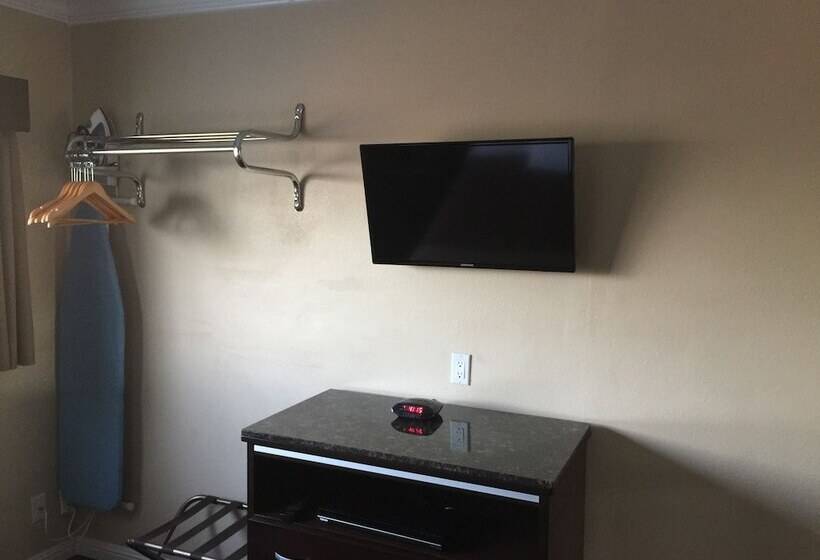 חדר סטנדרט מותאם לאדם עם מוגבלויות, Seaside Motel