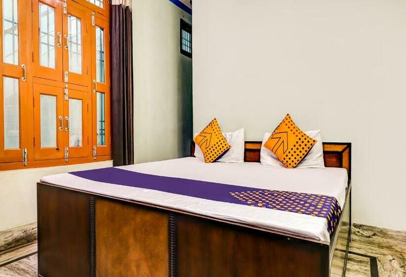 اتاق اجرایی سه نفره, Spot On 68052 Surya Guest House