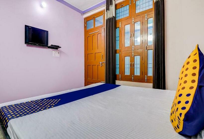 اتاق اجرایی سه نفره, Spot On 68052 Surya Guest House