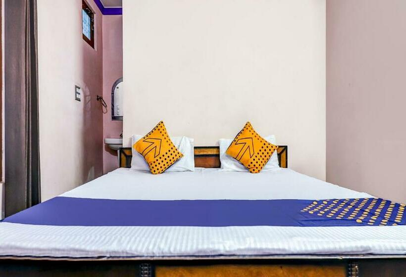 اتاق اجرایی سه نفره, Spot On 68052 Surya Guest House