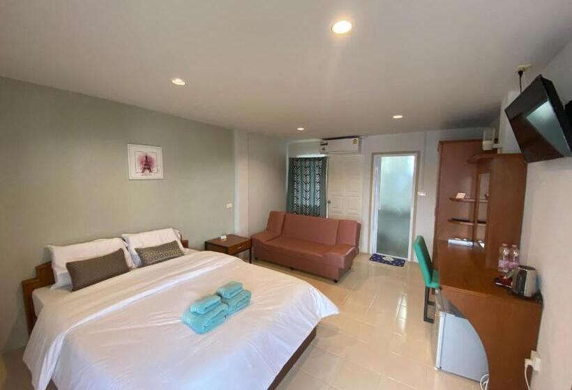 غرفة قياسية, Aiyapach Inn