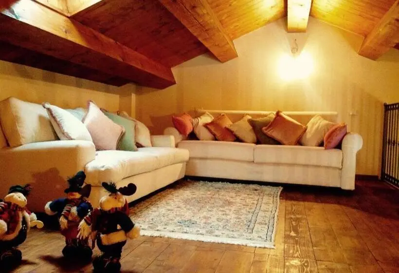１ベッドルームドゥプレックスアパートメント, Bed&breakfast La Badia