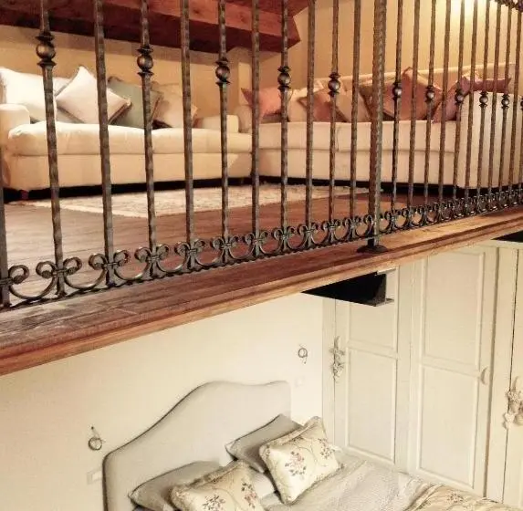 １ベッドルームドゥプレックスアパートメント, Bed&breakfast La Badia
