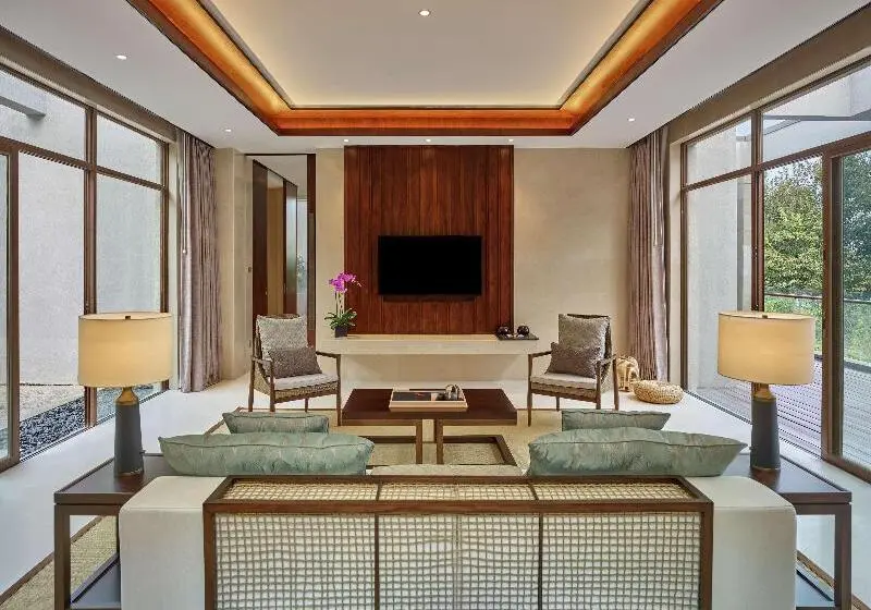 ツーベッドルーム　ヴィラ, Lushan West Sea Resort, Curio Collection By Hilton