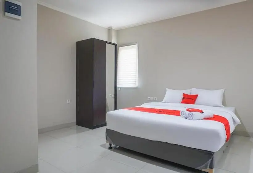 デラックスルーム, Residences By Reddoorz Near Mt Haryono