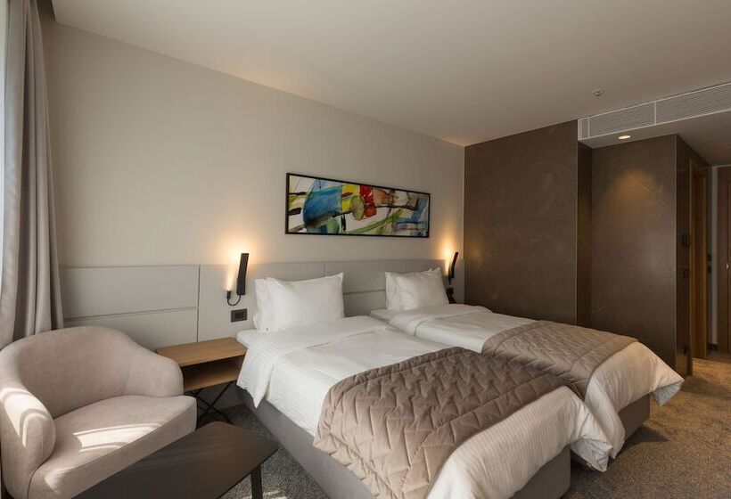 اتاق سوپریور, Mona Plaza