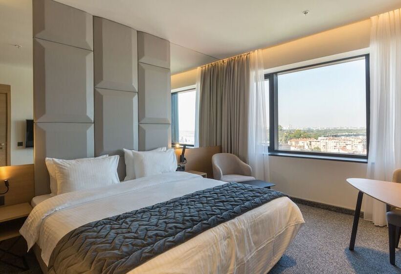 آپارتمان 1 خوابه, Mona Plaza