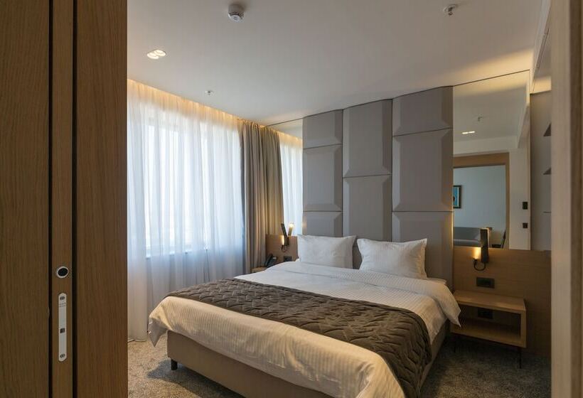 آپارتمان 1 خوابه, Mona Plaza