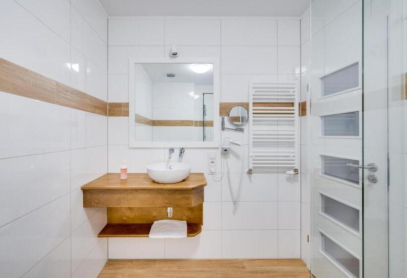 Номер Стандарт, Płaczewo