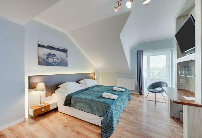 Номер Стандарт, Płaczewo