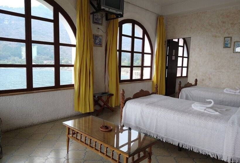 اتاق خانوادگی, Tzanjuyu Bay