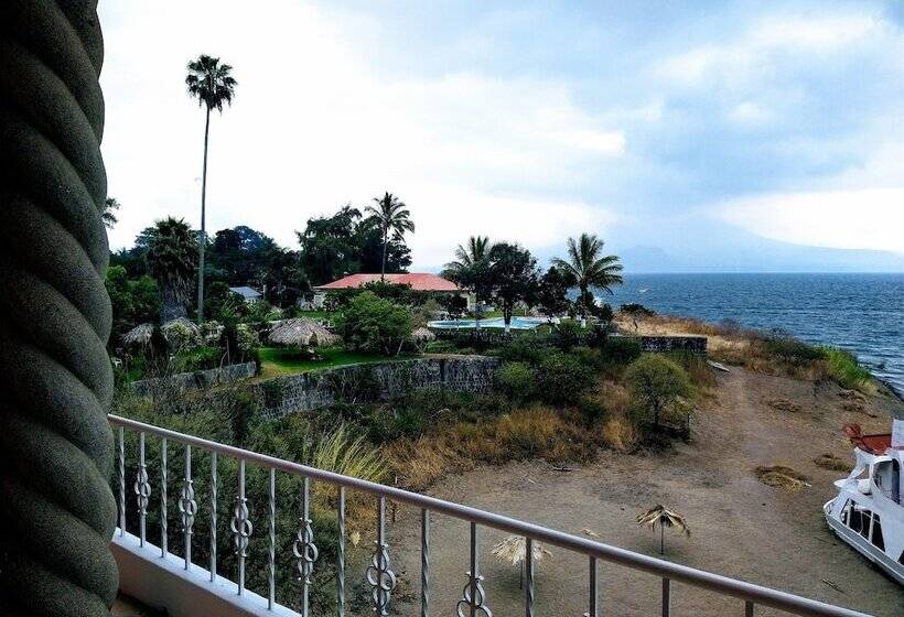 اتاق خانوادگی, Tzanjuyu Bay
