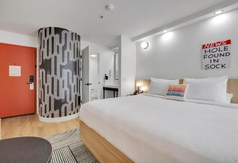 غرفة قياسية سرير كينج, Bob Hotels Tallahassee   Boutique On Budget