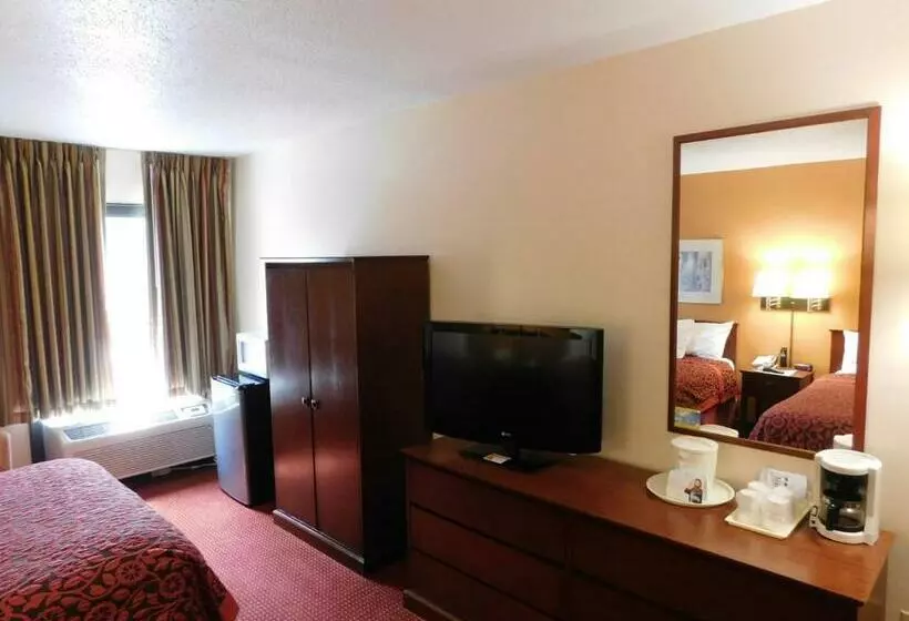 اتاق لوکس, Days Inn & Suites By Wyndham Cedar Rapids