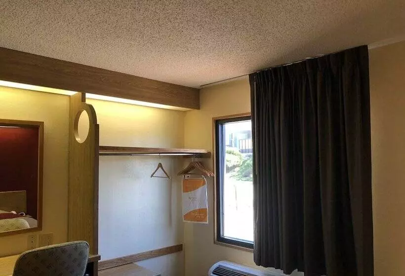 スタンダードルーム, Econo Lodge