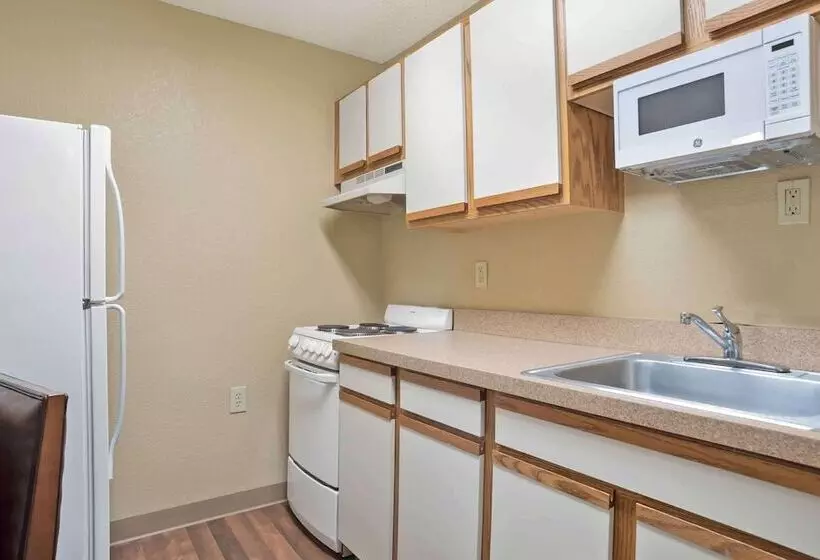 デラックススタジオ, Extended Stay America Select Suites  Birmingham  Inverness